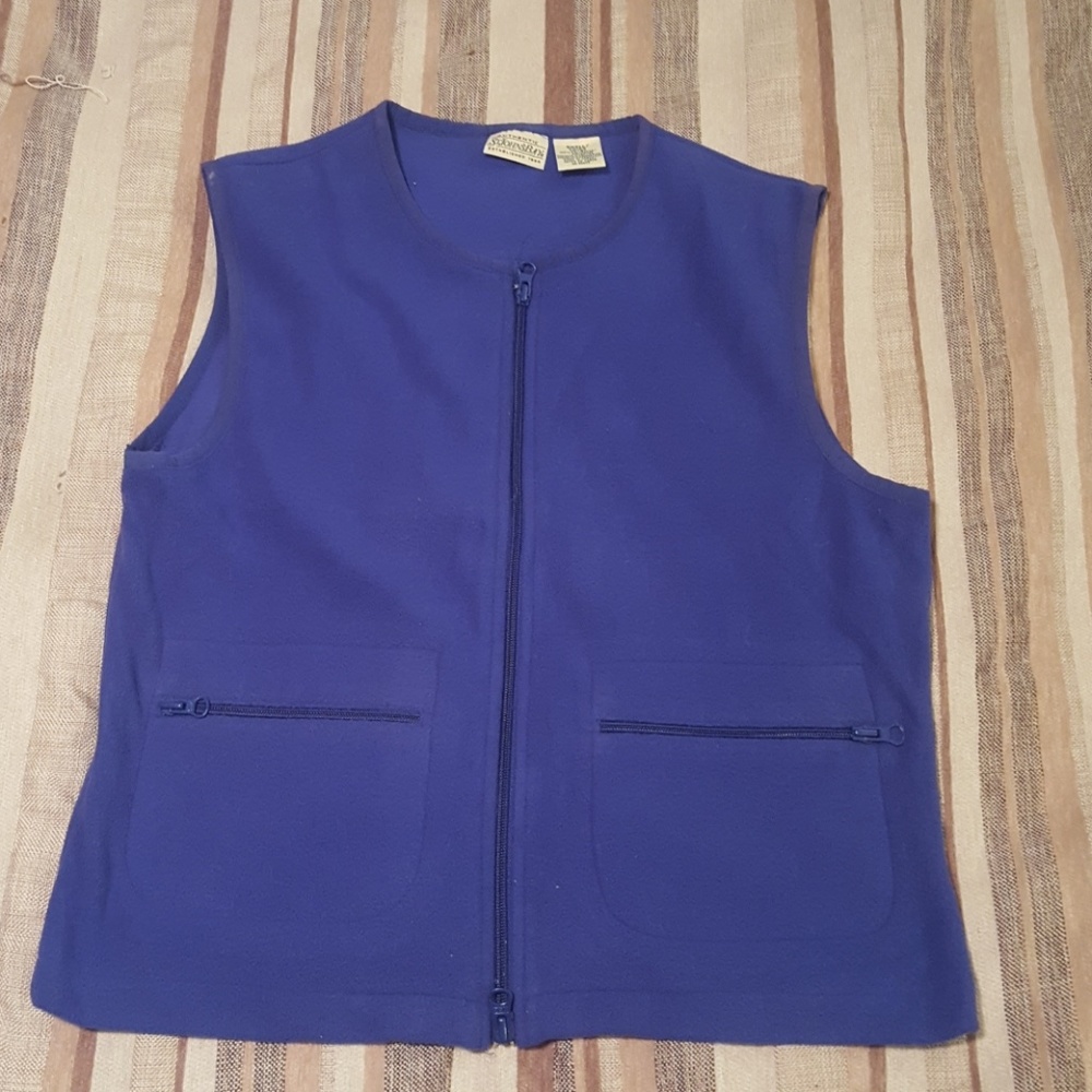 Fleece vest